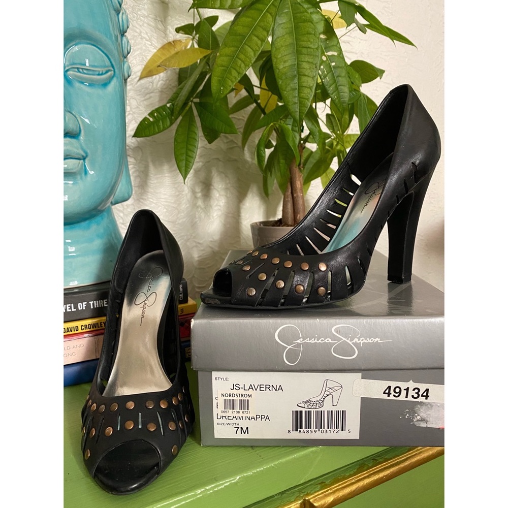 Studded Jessica Simpson Laverna Peep Toe Pumps Heels
